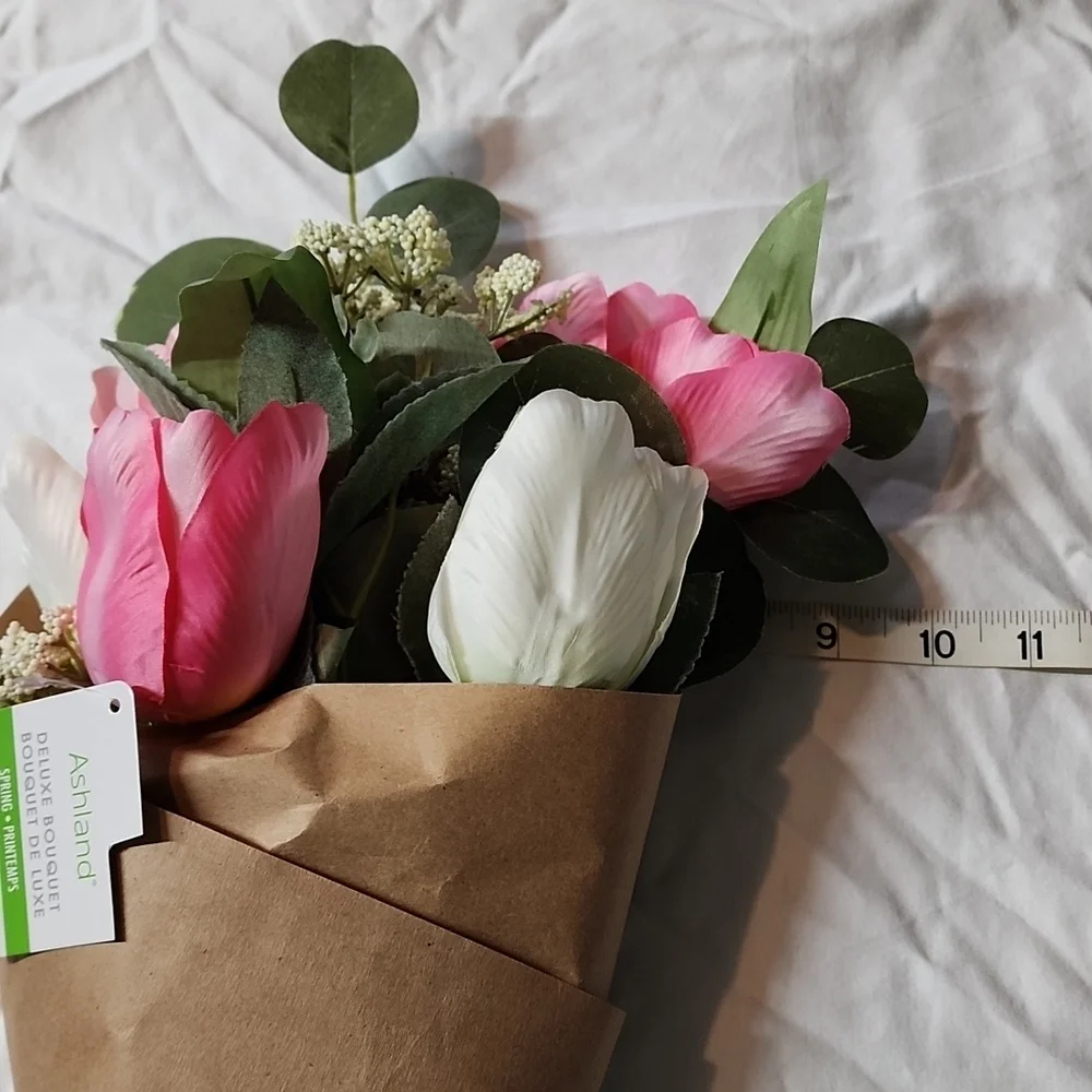 Deluxe faux floral Spring Bouquet